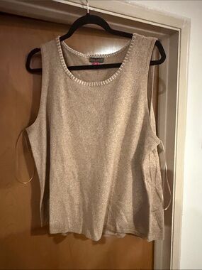 Vince Camuto Neutral Beige Knit Scoop Neck Tank